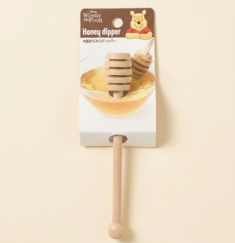 セリアに売っているプーさんの木製ハニーディッパー